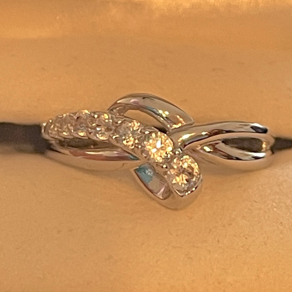 Sterling Silver White Sapphire’s Ring